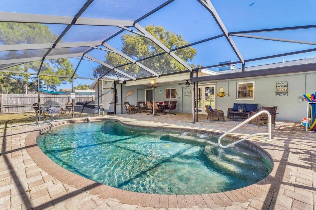 Perfect For Family Gatherings With A Heated Pool! - Clearwater'S Clear Choice Extérieur photo